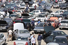 اعتراض متقاضیان خرید خودرو مقابل وزارت صمت