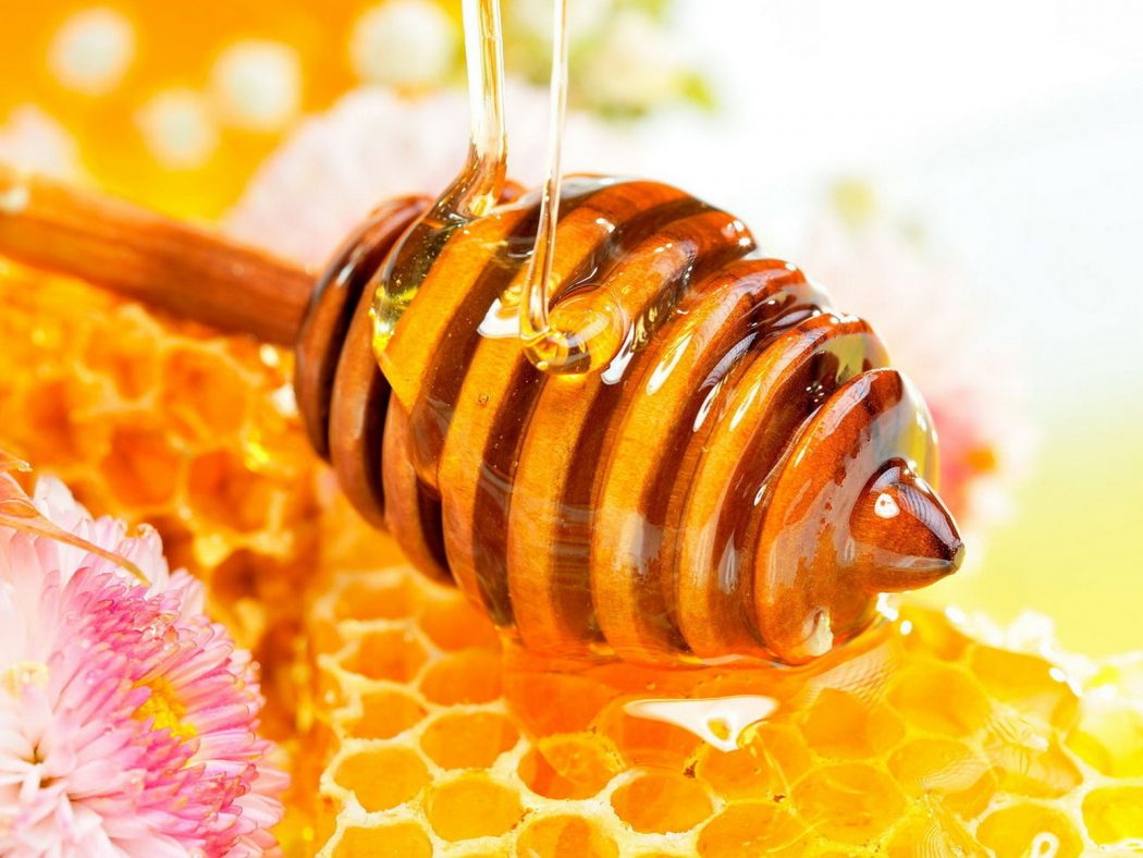 چگونه عسل تقلبی را بشناسیم؟/ وقتی یک ماده پرخاصیت تبدیل به سم می‌شود!