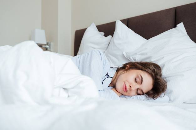 فرم صحیح خوابیدن برای دوری از بیماری ها