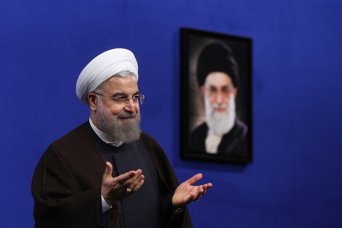 روحانی:دولت در کنار اصحاب فرهنگ‌وهنر است