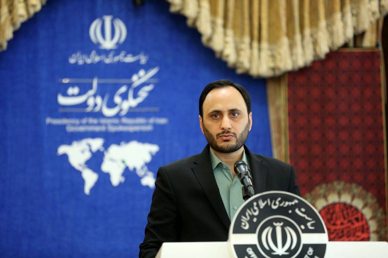 کنایه سخنگوی دولت به روحانی: وقت پرداختن به حاشیه را نداریم