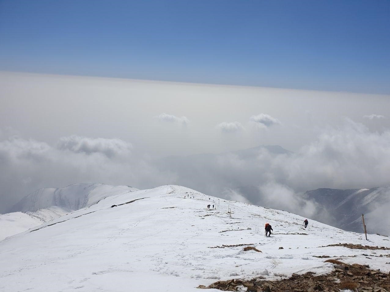 گرفتاری ۶ کوهنورد در ارتفاعات دامغان / هلال‌احمر در حال امدادرسانی است