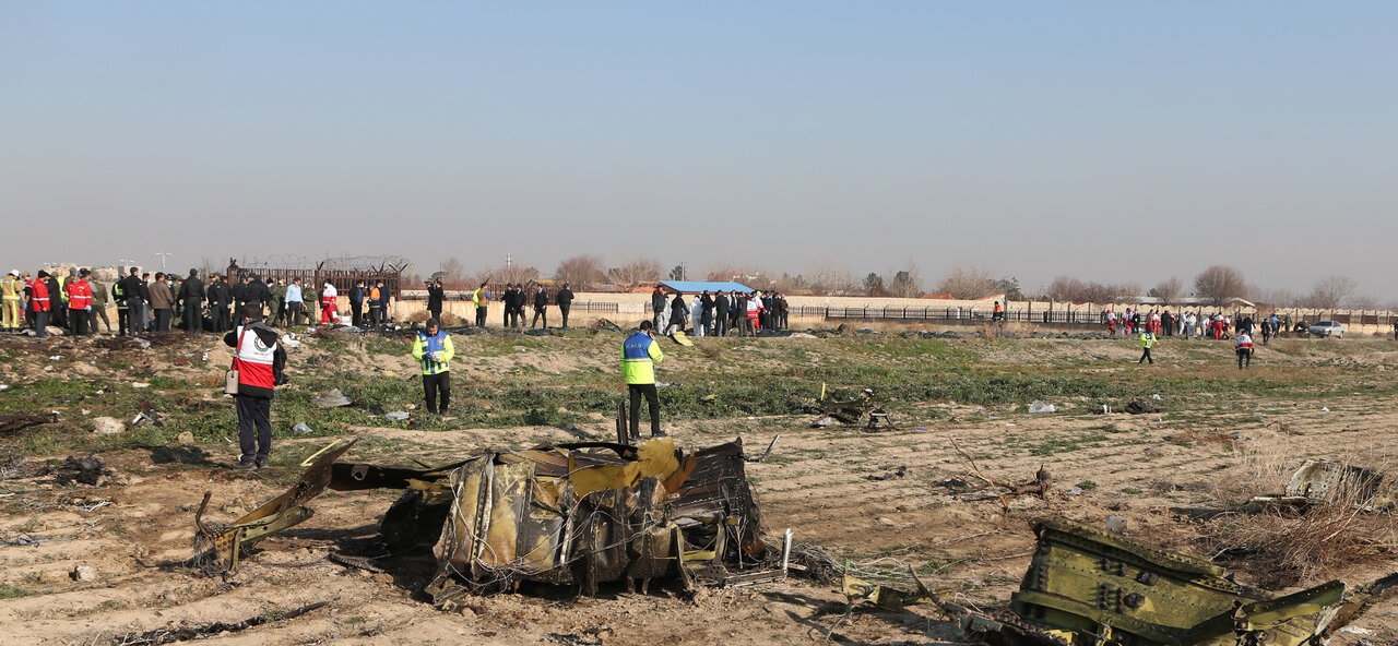 بازدید تخصصی کارشناسان کانادایی از محل سقوط هواپیمای اکراینی