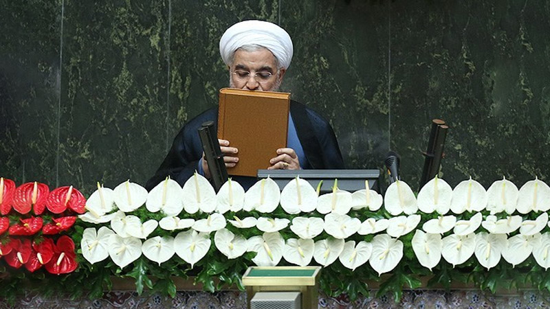 روحانی: بزرگ‌ترین سلاح ما رای مردم است/ این کشور حاکمیت دوگانه ندارد/ ایران آغازگر نقض برجام نخواهد بود
