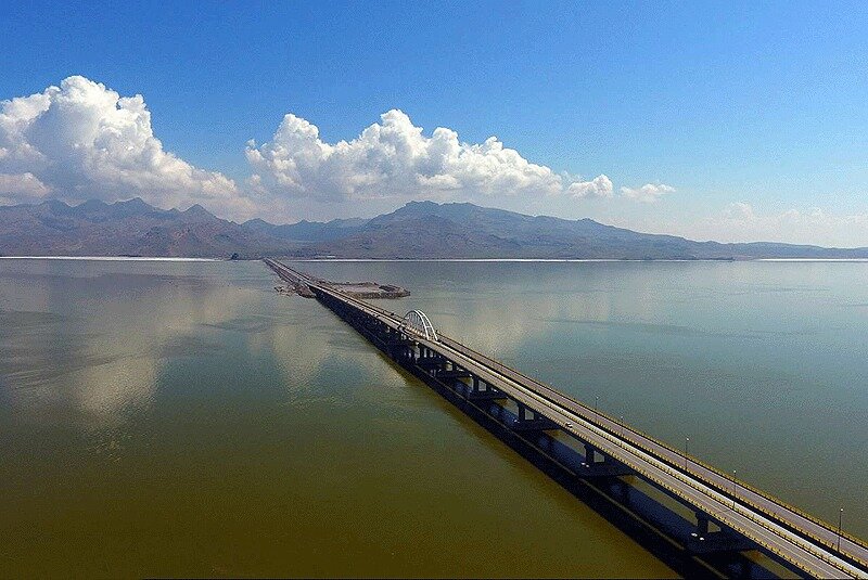 ۸۰ درصد دریاچه ارومیه خشک شد + عکس
