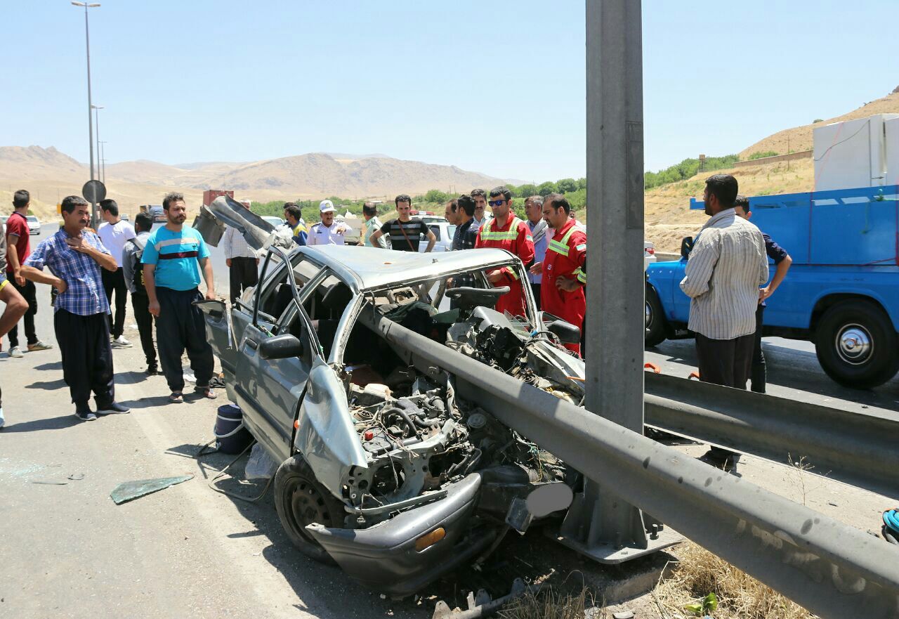 حادثه رانندگی در خرم آباد سه کشته برجا گذاشت