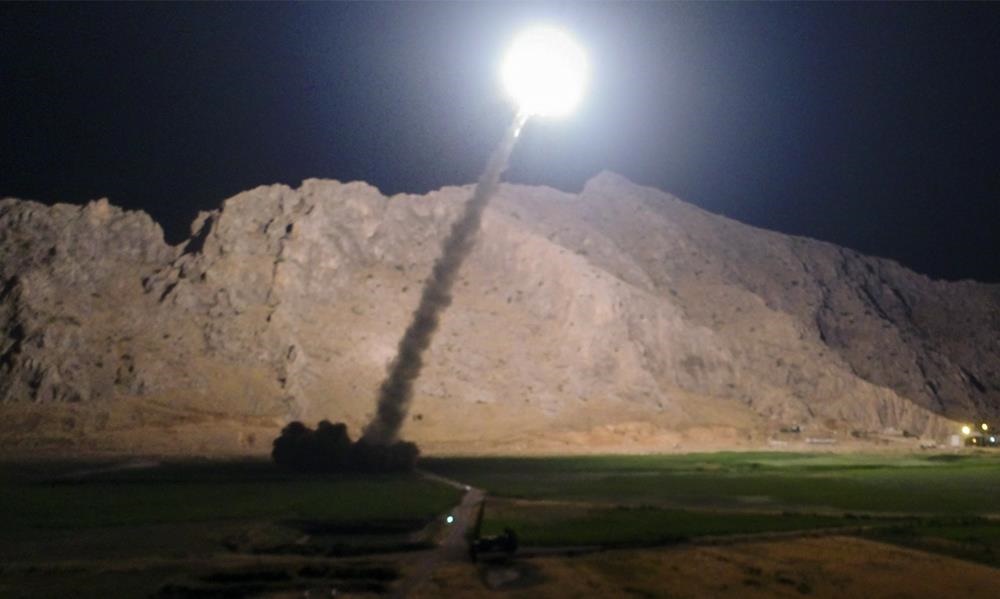 لحظه اصابت موشک‌های سپاه به اهداف ازپیش تعیین‌شده در دیرالزور(۳) +فیلم
