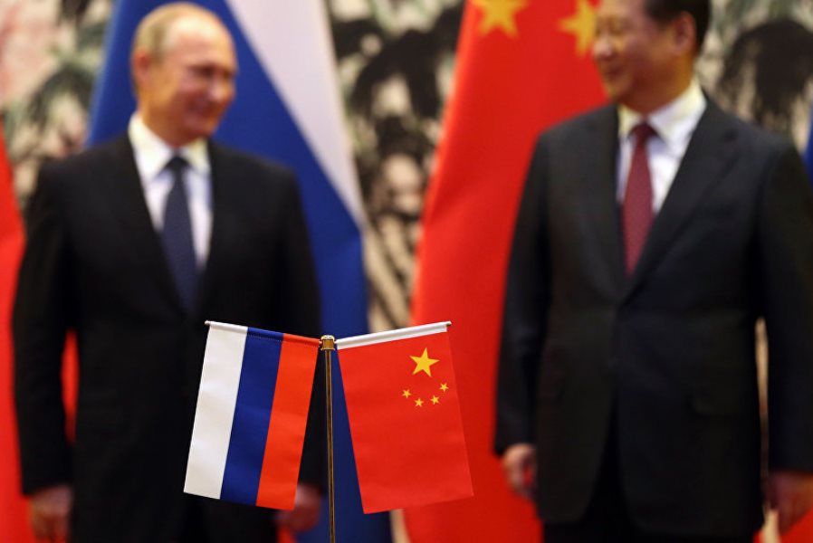  چین و روسیه به تلاش‌ها برای حذف دلار سرعت می‌دهند