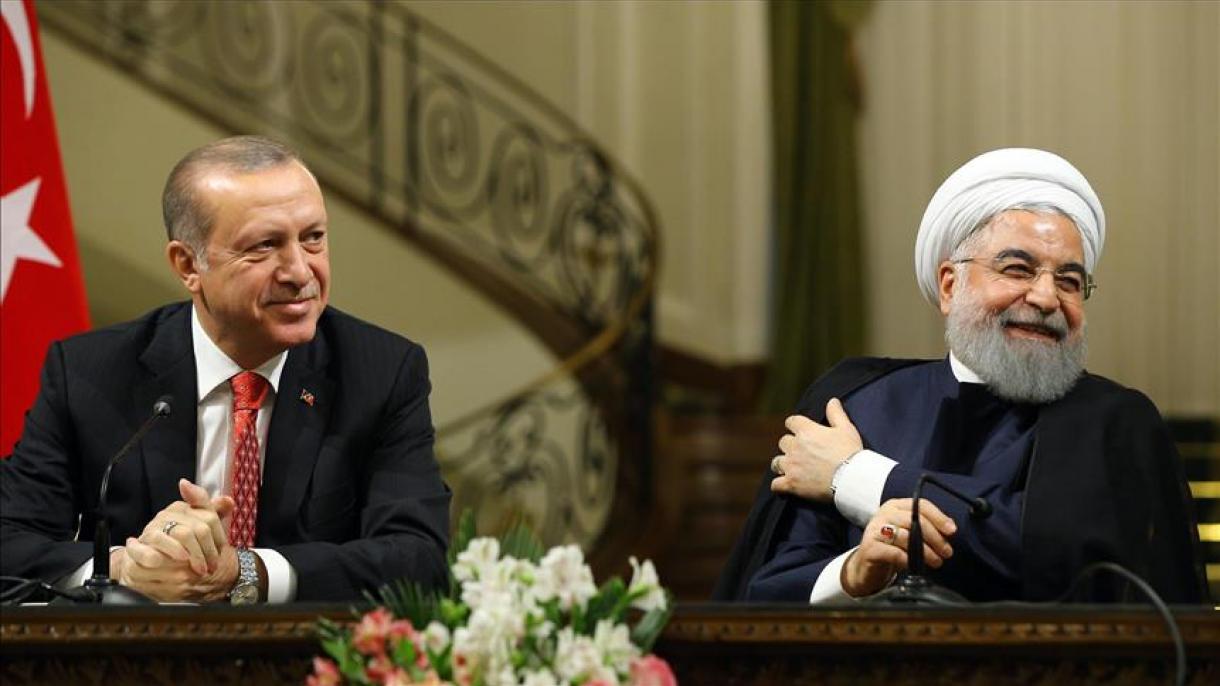 واکنش روحانی به شعرخوانی اردوغان