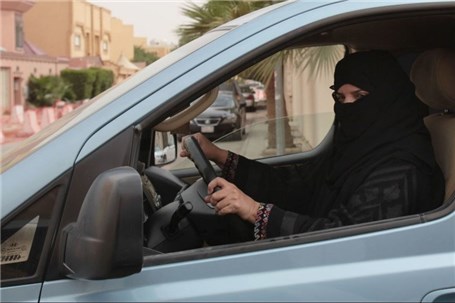 احداث ۸ آموزشگاه رانندگی زنان در عربستان