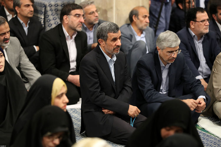 حضور احمدی نژاد در دیدار رمضانی مسئولان و رهبر انقلاب +تصاویر