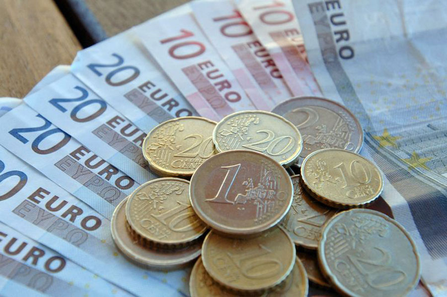 انگلیسی‌ها به خرید یورو هجوم برده‌اند
