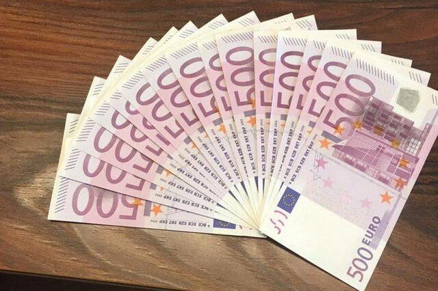 ۵۰ هزار یورو؛ سقف خرید و فروش نقدی ارز در بازار متشکل ارزی