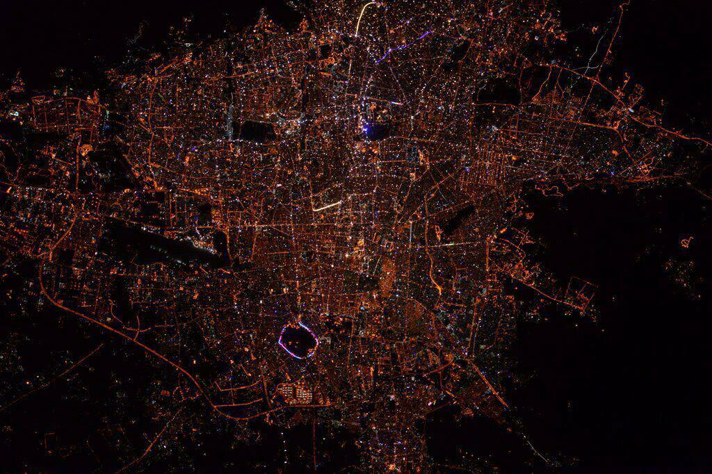  تصویر زیبای ناسا از شب تهران +عکس 