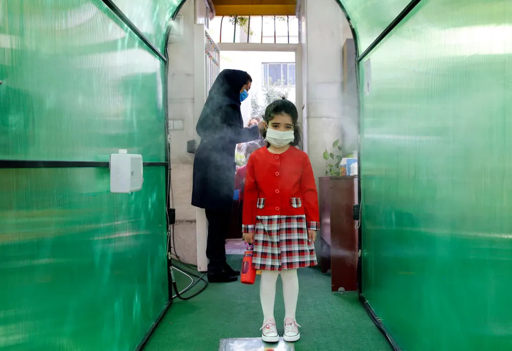 عکس روز گاردین از شروع سال تحصیلی در ایران