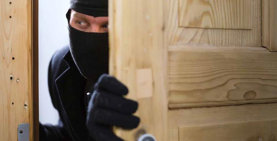 راهکارهای ساده برای اینکه بفهمید دزد وارد خانه شما شده است