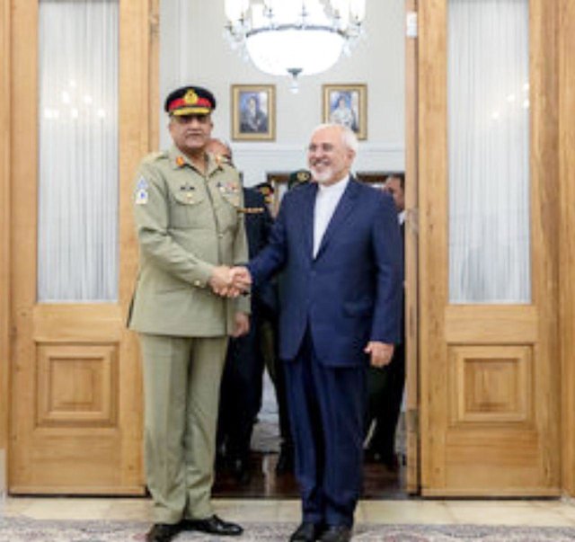 رایزنی ظریف با فرمانده ارتش پاکستان
