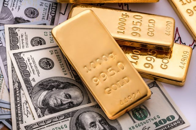 ناتوانی طلا از افزایش بیشتر قیمت