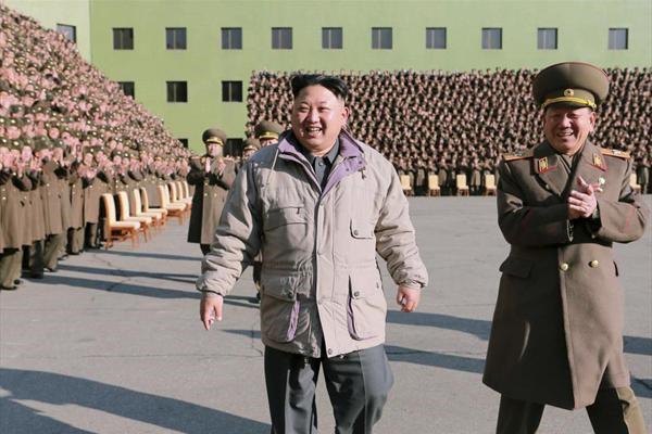 آماده‌باش رهبر کره‌شمالی به ارتش برای حمله موشکی