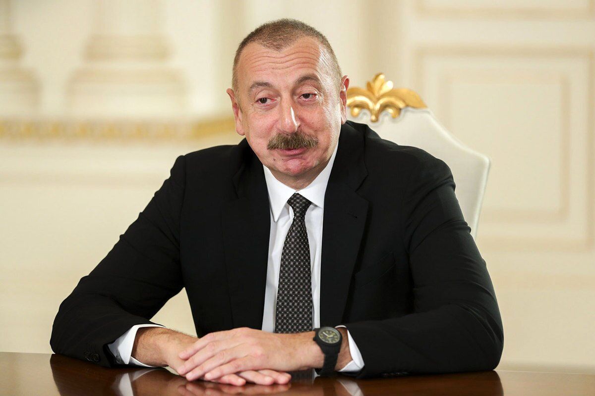 علی اف رئیس جمهور آذربایجان ماند