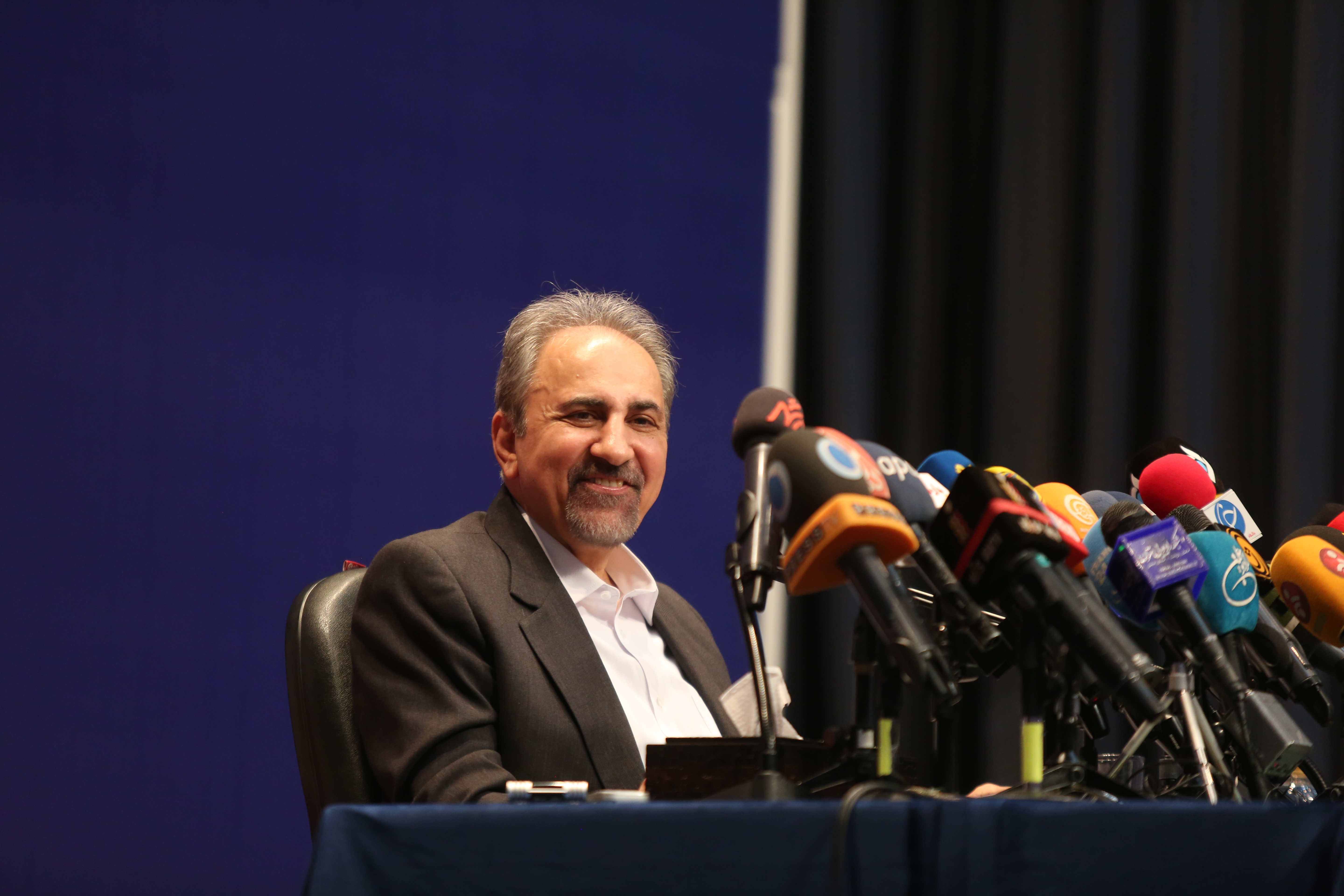 استعفای شهردار تهران تایید شد