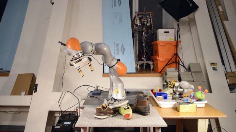 رباتی که اتاق و کمد به‌هم‌ریخته‌تان را مرتب می‌کند +عکس