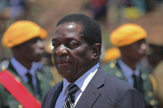 موگابه در بازداشت است