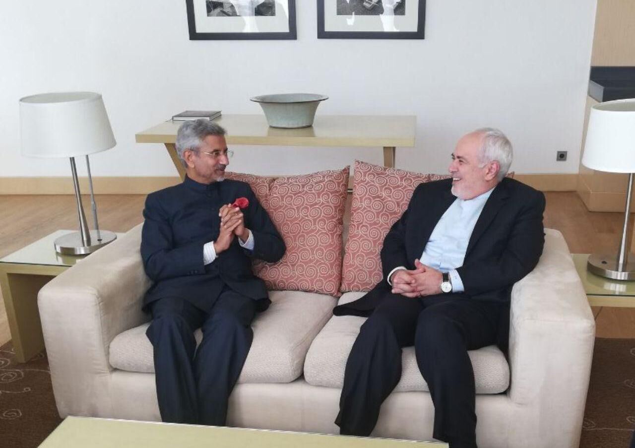 ظریف با وزیر خارجه هند دیدار کرد