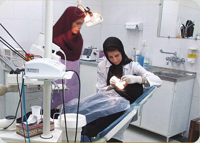خدمات دندانپزشکی در مراکز نیمه دولتی تعرفه‌گذاری می‌شود