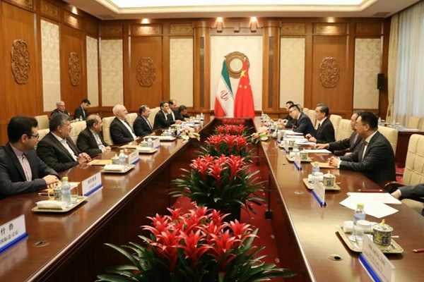 ظریف با وزیر خارجه چین دیدار کرد 