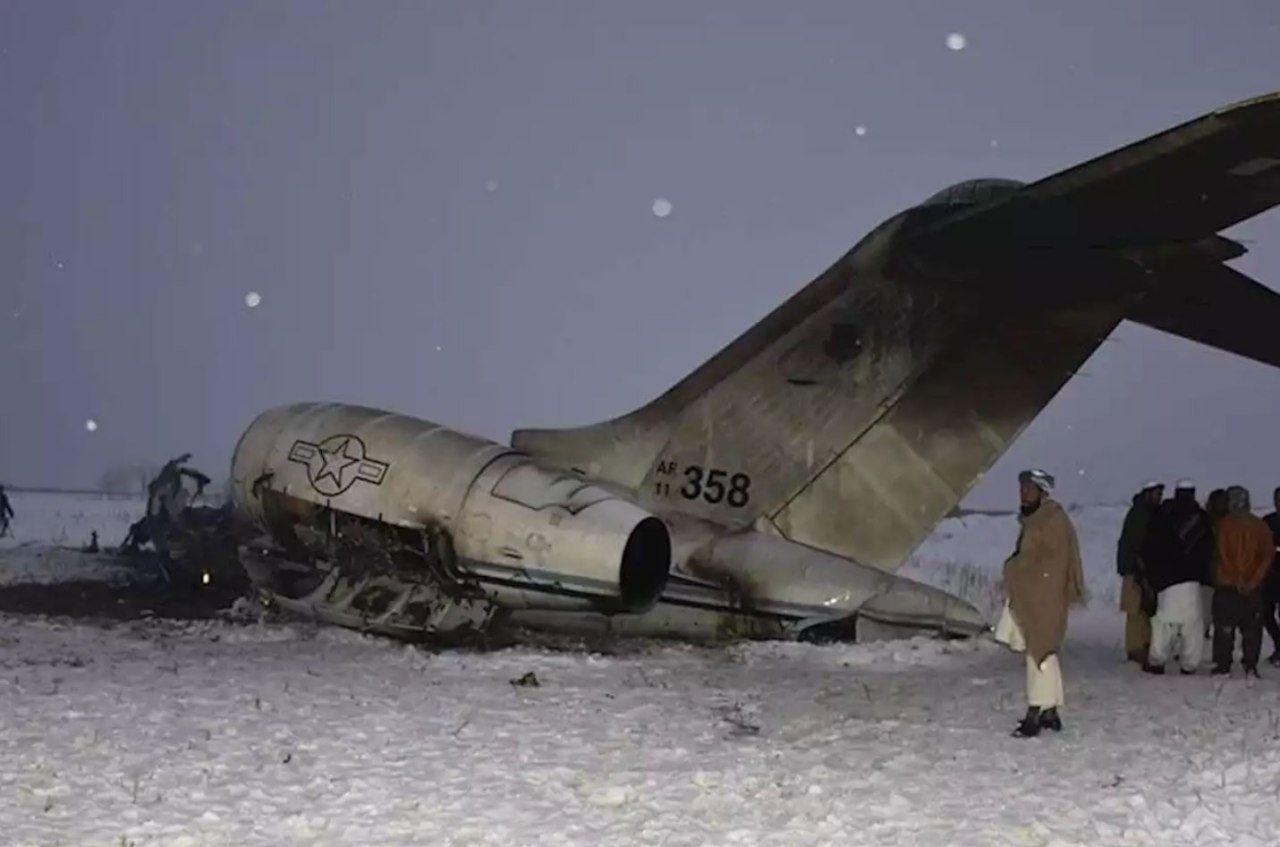 بقایای اجساد هواپیمای ساقط‌شده در افغانستان کشف شد