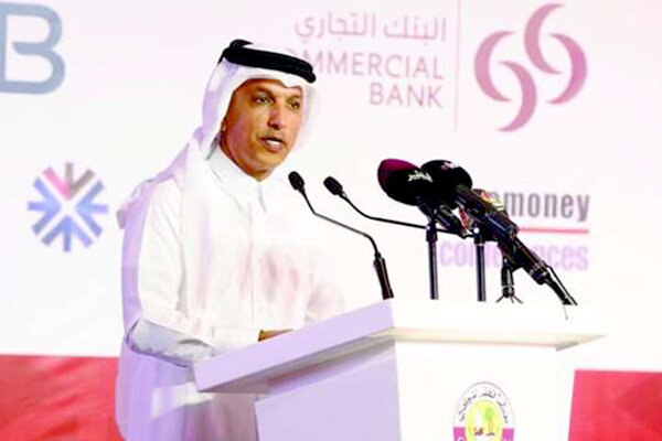 وزیر مالی قطر: تجارت با همه ارزها را قبول می‌کنیم
