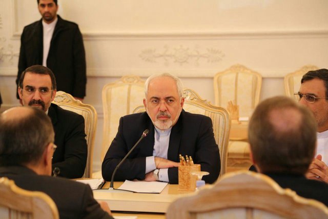 ظریف: ایران برای مبارزه با تروریست‌ها در کنار روسیه قرار دارد