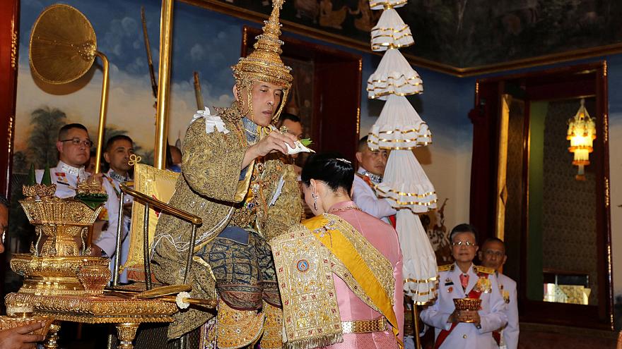 مراسم تاجگذاری پادشاه تایلند +فیلم
