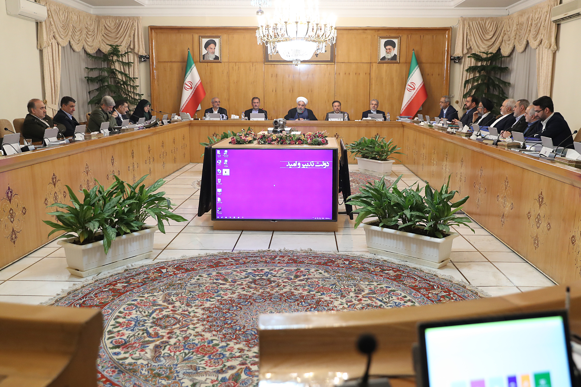 روحانی: لایحه جامع انتخابات هفته آینده تقدیم مجلس می‌شود/ بزودی بررسی لایحه شفافیت در هیات دولت آغاز می‌شود