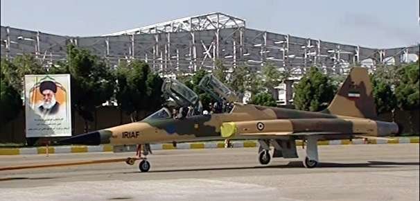 نخستین جنگنده ایرانی رونمایی شد