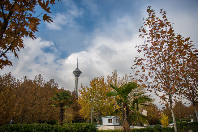 هوای تهران سه درجه گرم می‌شود