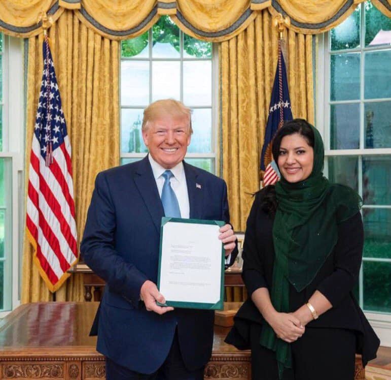 سفیر جدید عربستان در آمریکا استوارنامه خود را به ترامپ داد