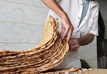 هیچ گونه افزایش قیمت نان در نانوایی‌ها قانونی نیست