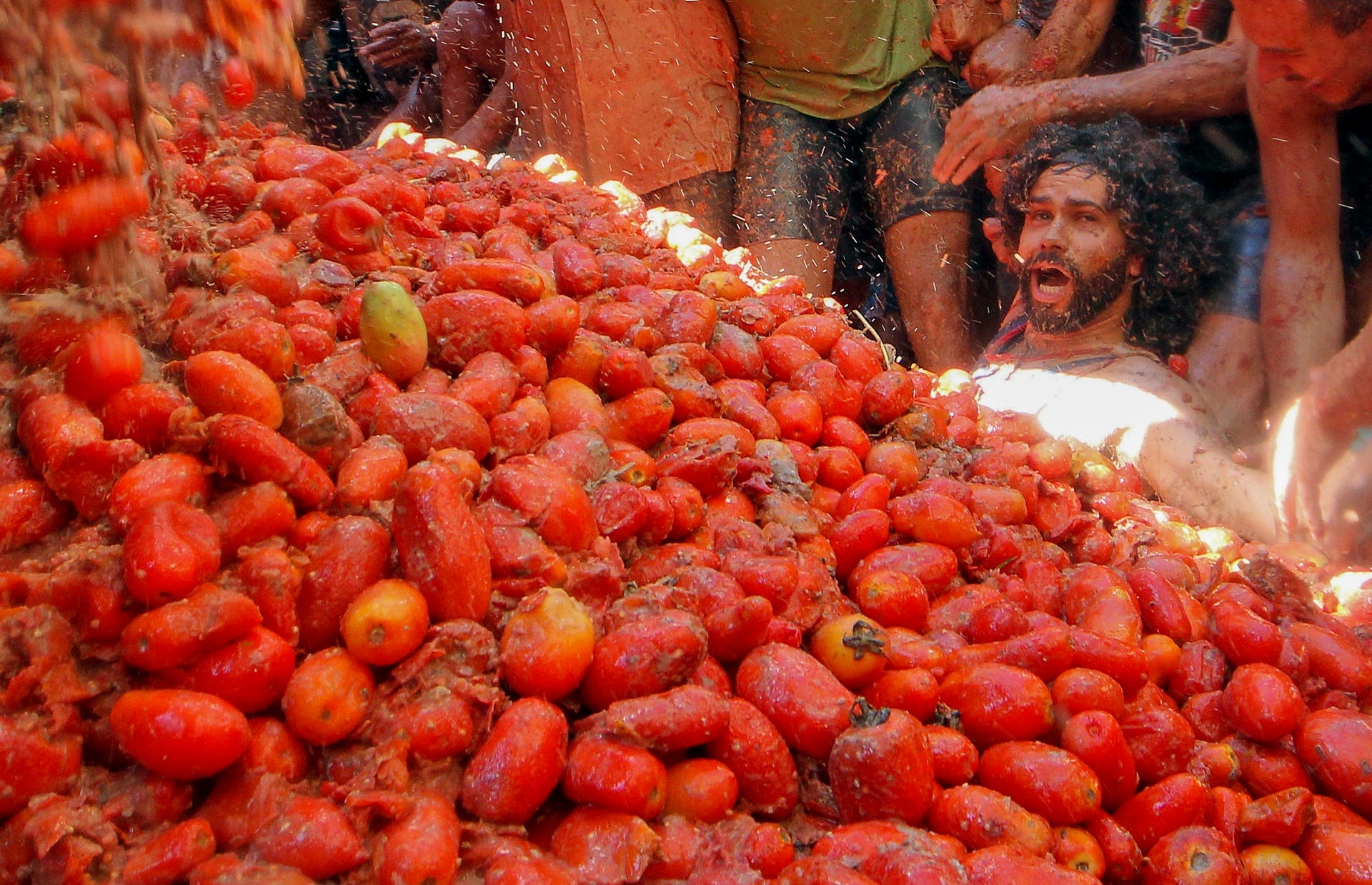 قیمت گوجه‌فرنگی به ۱۴هزار تومان رسید