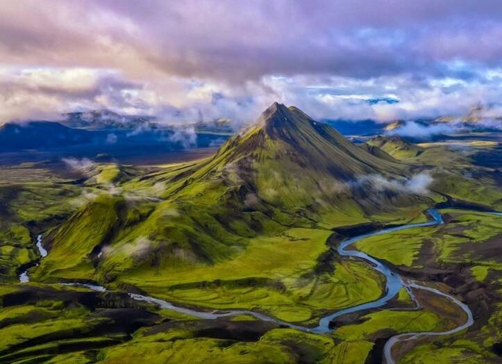 تصویر هوایی از طبیعت زیبای ایسلند