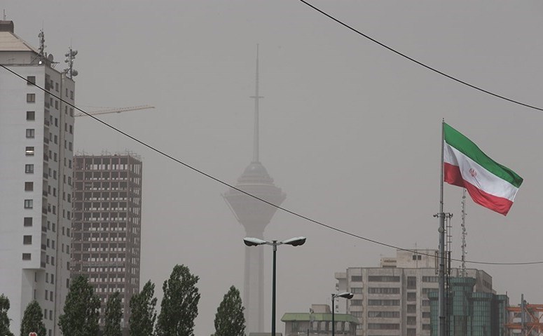 آسمان تهران در وضعیت قرمز