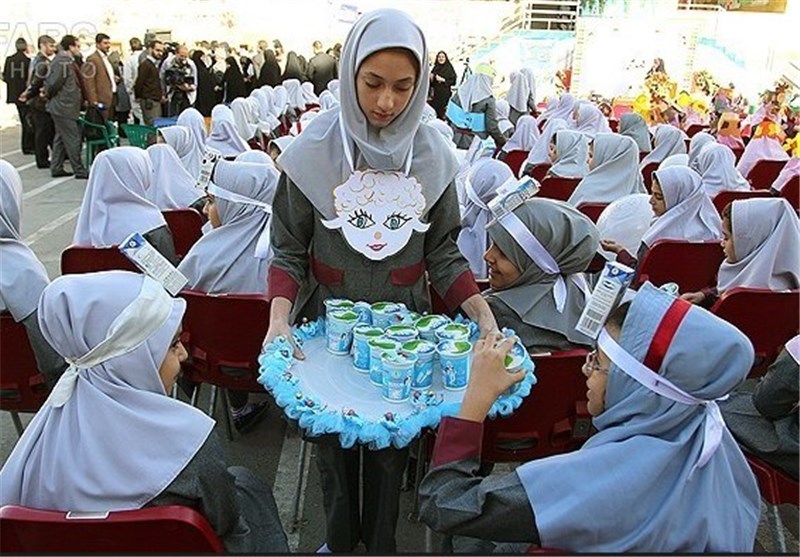 توزیع شیر رایگان در مدارس ۹استان از ابتدای آذر