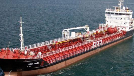 صادرات نفت ایران ۱۰۰هزار بشکه در روز کاهش یافت