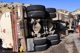 واژگونی مرگبار کامیونت در اتوبان کرج
