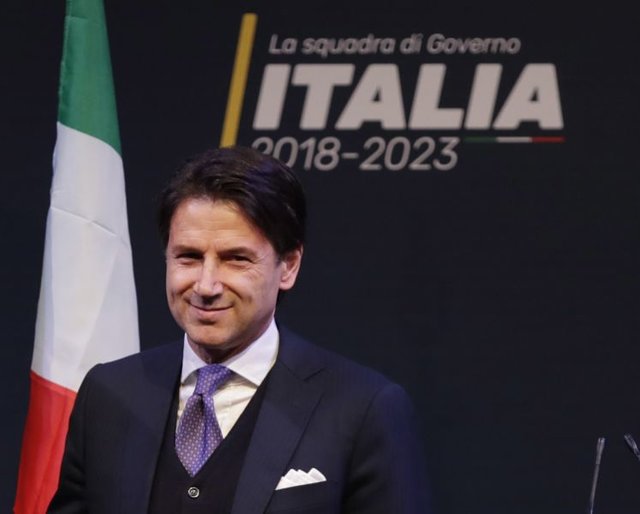 دولت پوپولیست ایتالیا در انتظار رای اعتماد پارلمان
