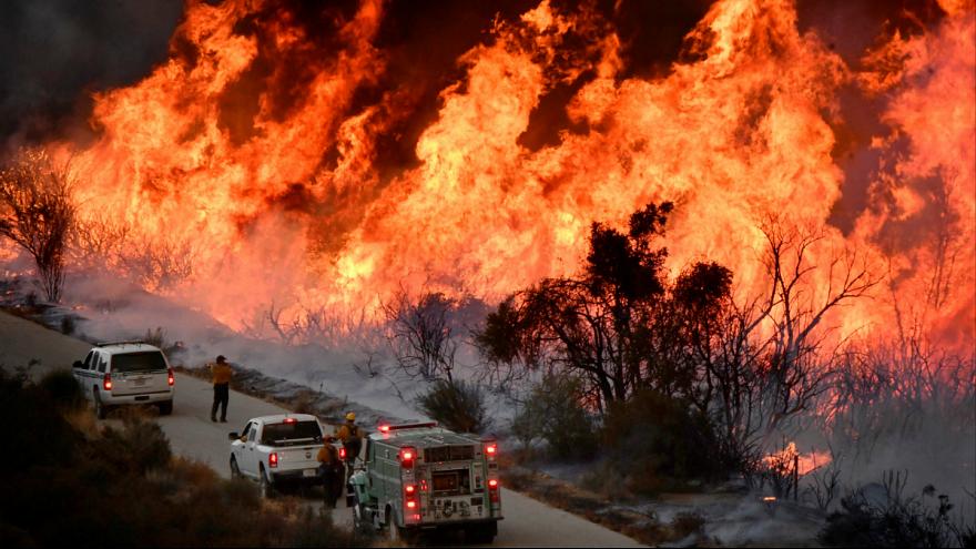 سوختن خانه‌ی سلبریتی‌ها در آتش کالیفرنیا
