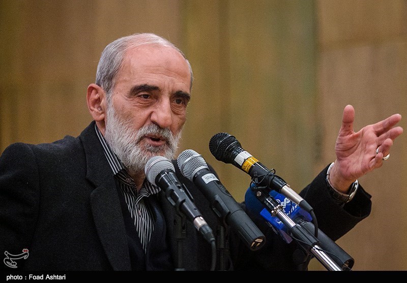 مدیر مسئول کیهان از احتمال "رد صلاحیت احمدی نژاد" گفت 