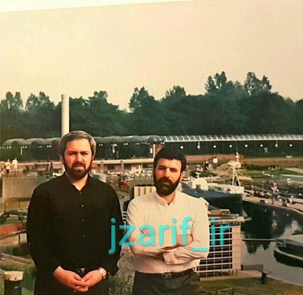 عکس یادگاری محمدجواد ظریف در ۲۸ سال پیش