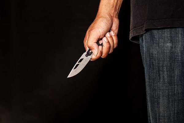 حمله با چاقو به مدیر آموزش و پرورش